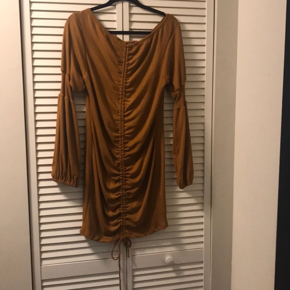 🔥Fashion Nova long sleeve mini dress 🔥🔥🔥🔥🔥🔥 - Picture 3 of 3